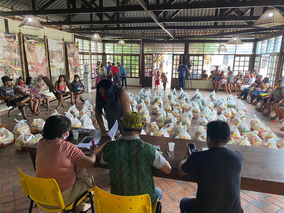 Campanha distribui cestas básicas para comunidades indígenas do Acre — Foto: Arquivo/Fephac
