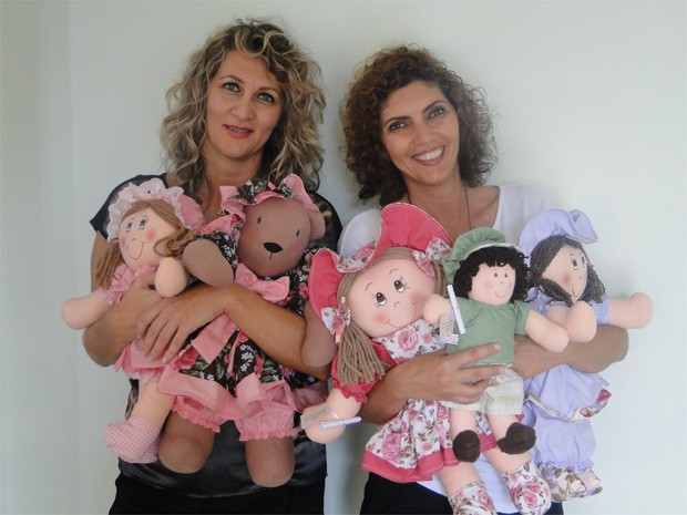 G1 - Em plena era digital, irmãs ganham a vida com fábrica de bonecas de  pano - notícias em Ribeirão e Franca