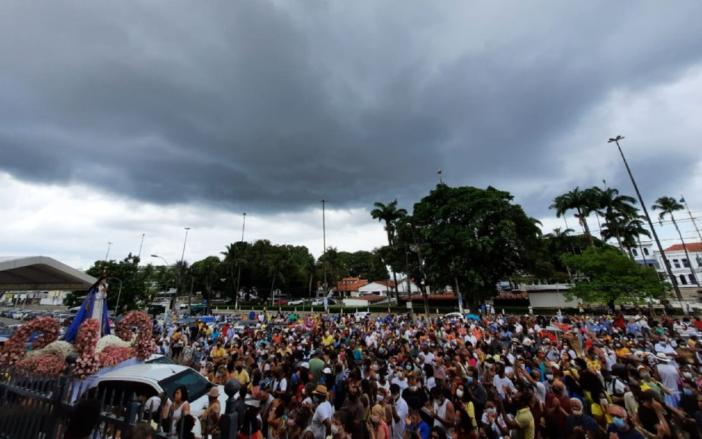 Baianos voltam às ruas para festejar Nossa Senhora da Conceição — Foto: Eric Luis Carvalho/g1 BA