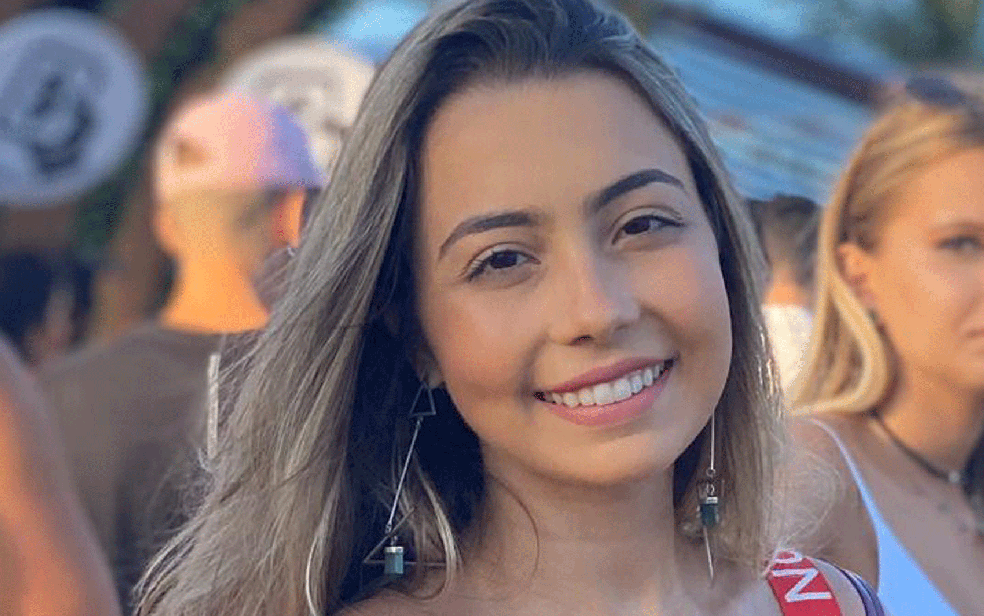 Virginia Medina, 20 anos, relatou erro na correção da prova do Enem 2019; ela tenta uma vaga em medicina — Foto: Arquivo Pessoal