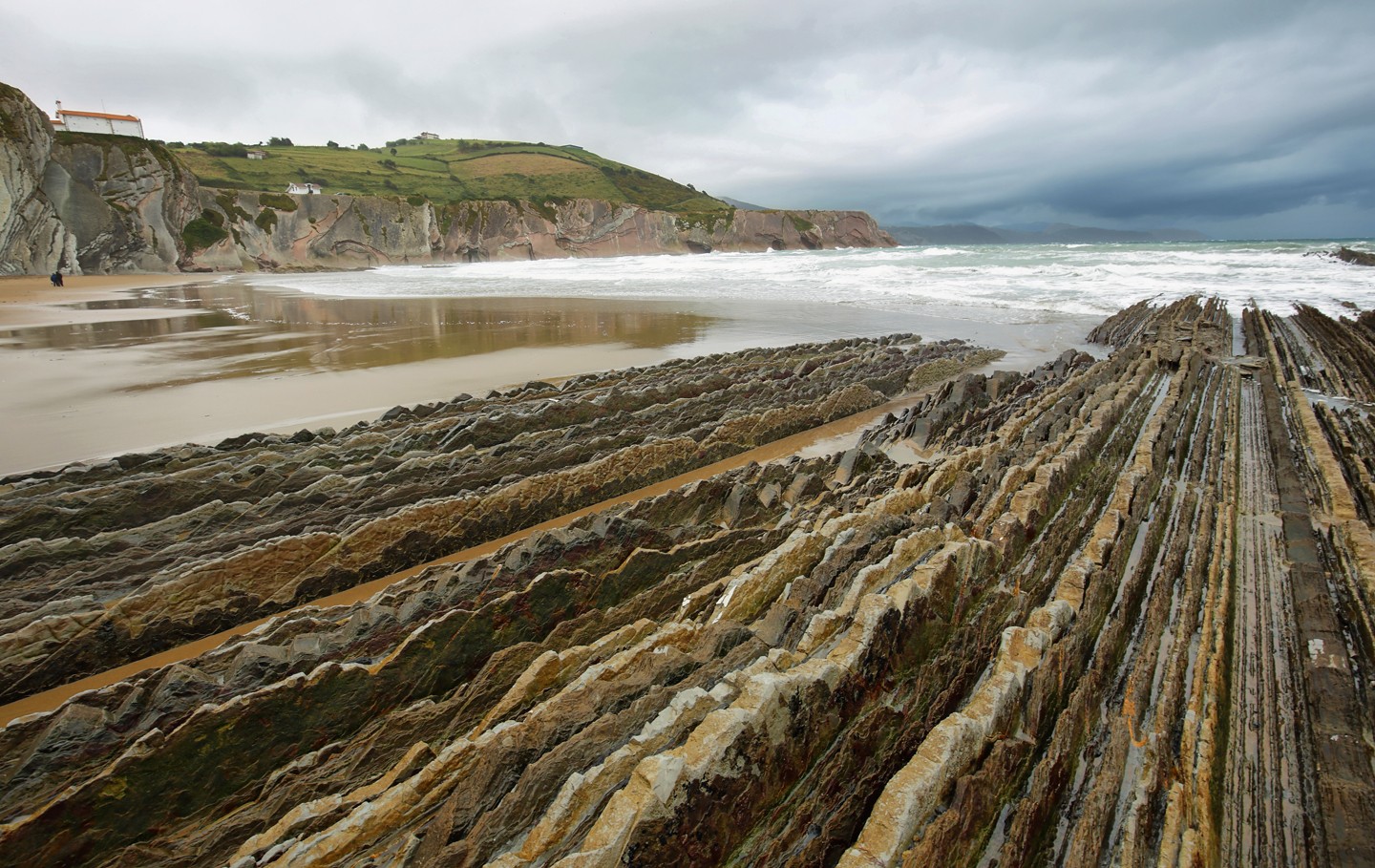 Zumaia geology special coast, the famous Flysch Coast in Northern Spain (Foto: Getty Images)