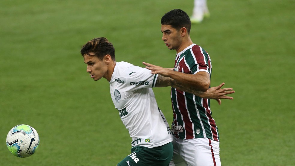Michel Araújo está aprendendo a marcar no futebol brasileiro — Foto: Cesar Greco/Ag. Palmeiras