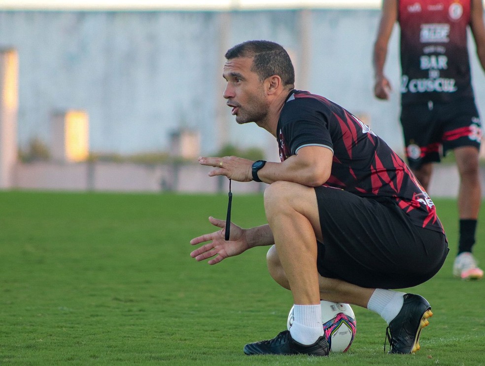 Ranielle Ribeiro afirmou ter estudado mais de 15 jogos do Atlético-CE, nos últimos dias — Foto: Samy Oliveira / Campinense