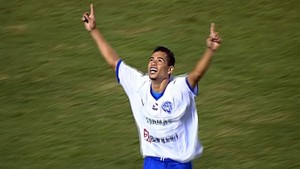 Yago Pikachu marca o gol do Paysandu contra o Boa Esporte (Foto: Reprodução Premiere)
