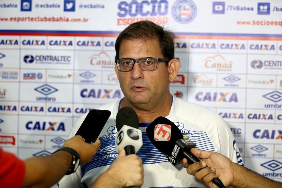 "A equipe do Santos Ã© competitiva, vem num bom momento. Temos que superar tudo isso", afirma Guto (Foto: Felipe Oliveira/DivulgaÃ§Ã£o/EC Bahia)