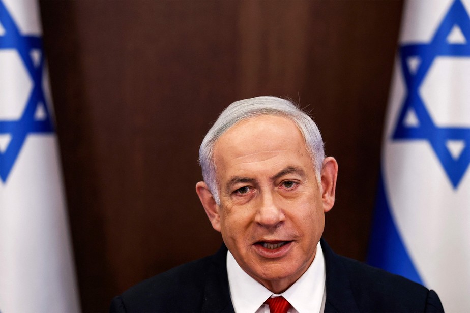 Primeiro-ministro israelense, Benjamin Netanyahu preside a reunião semanal de Gabinete em Jerusalém