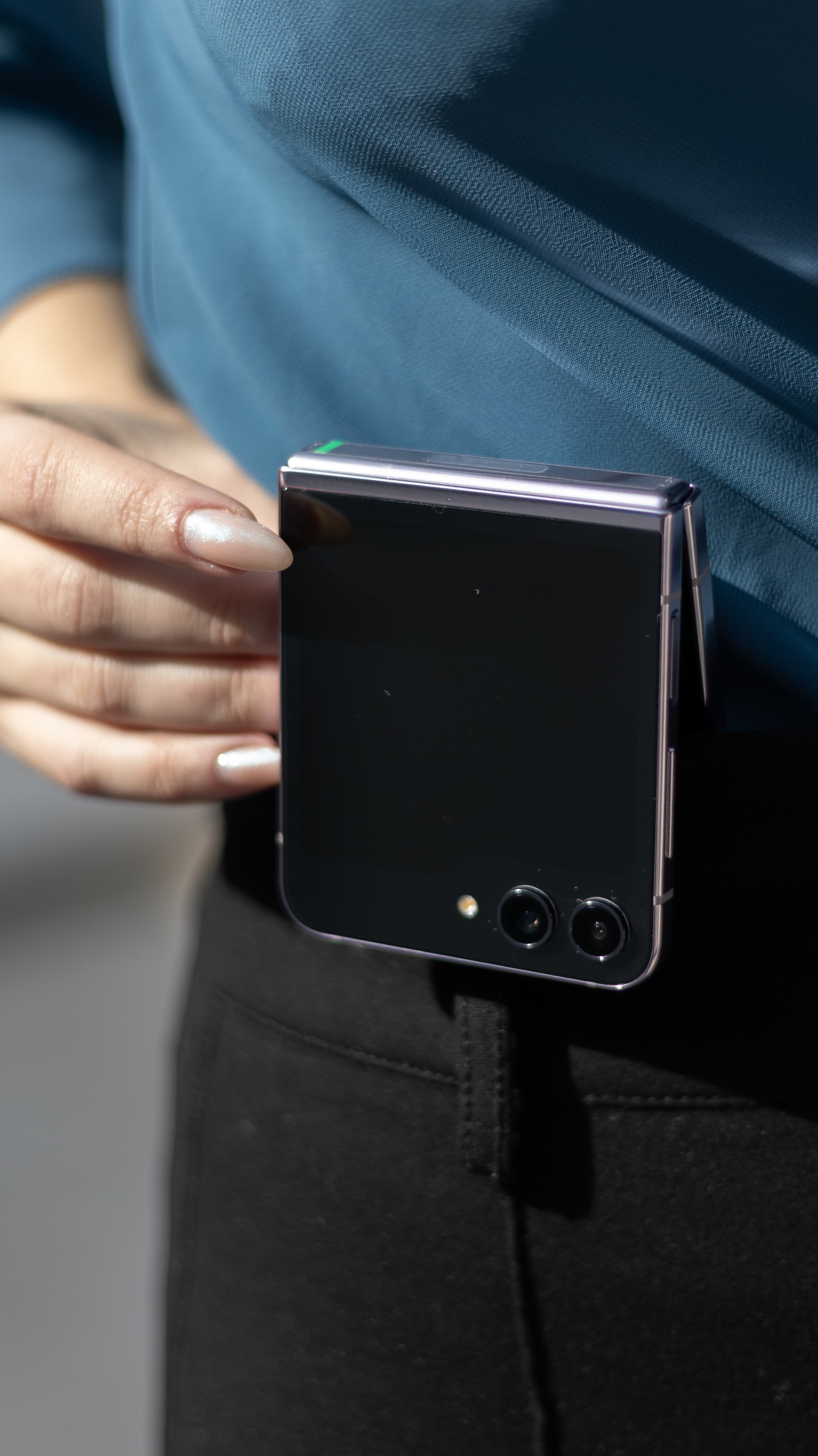 Procurando um celular dobrável em 2025? Veja 4 opções perfeitas