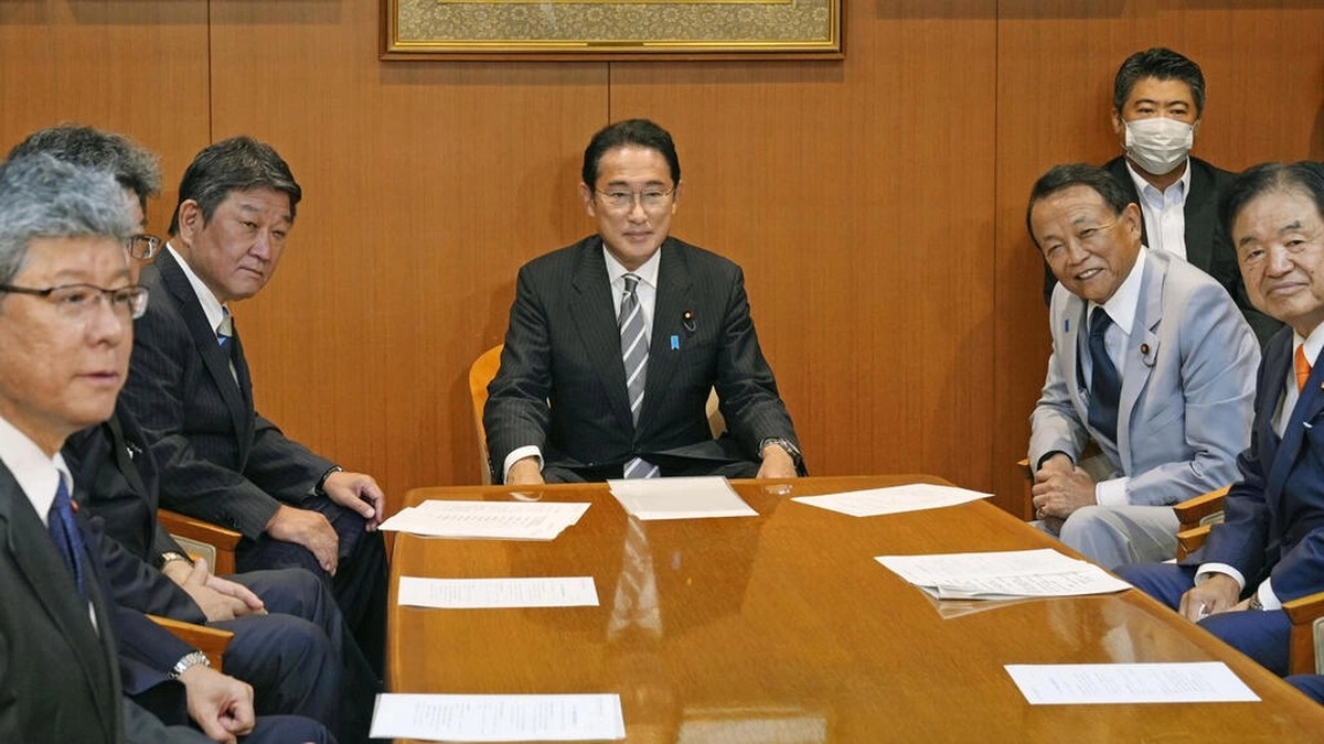文教との関わりは、日本の大臣の交代を引き起こしたであろう | 世界