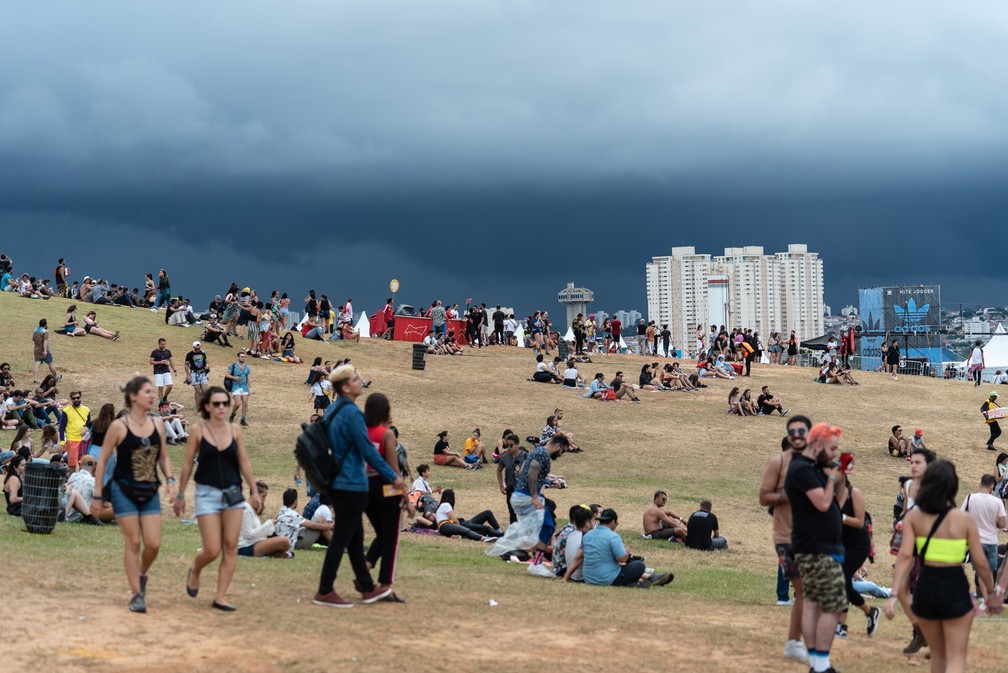 Tempestade se aproxima do Lollapalooza 2019 — Foto: Fabio Tito/G1