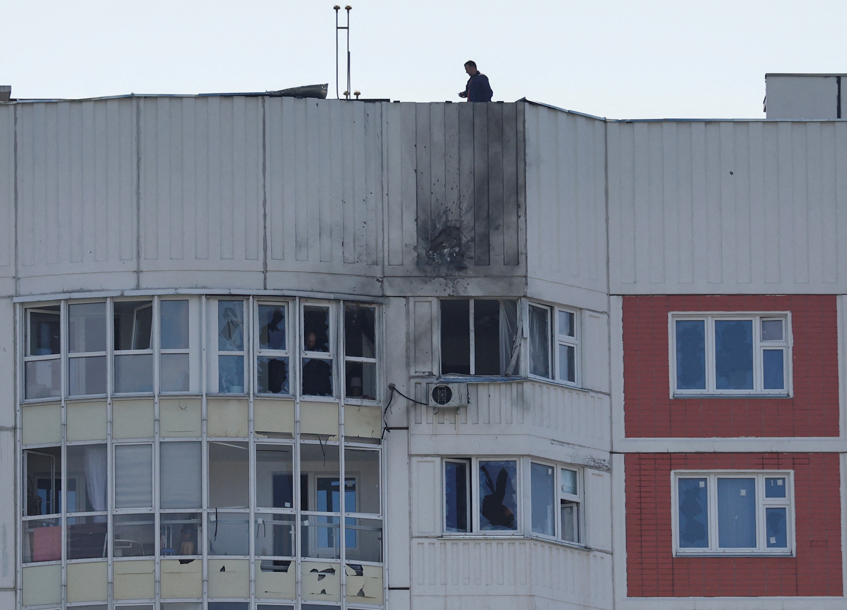 Ataques com drones atingem prédios residenciais em Moscou, diz prefeito; Rússia culpa Ucrânia