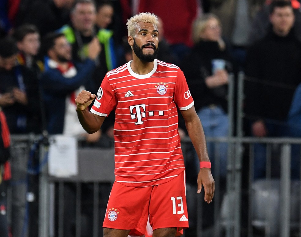 Choupo-Moting comemora gol na vitria do Bayern sobre a Inter de Milo  Foto: REUTERS/Andreas Gebert