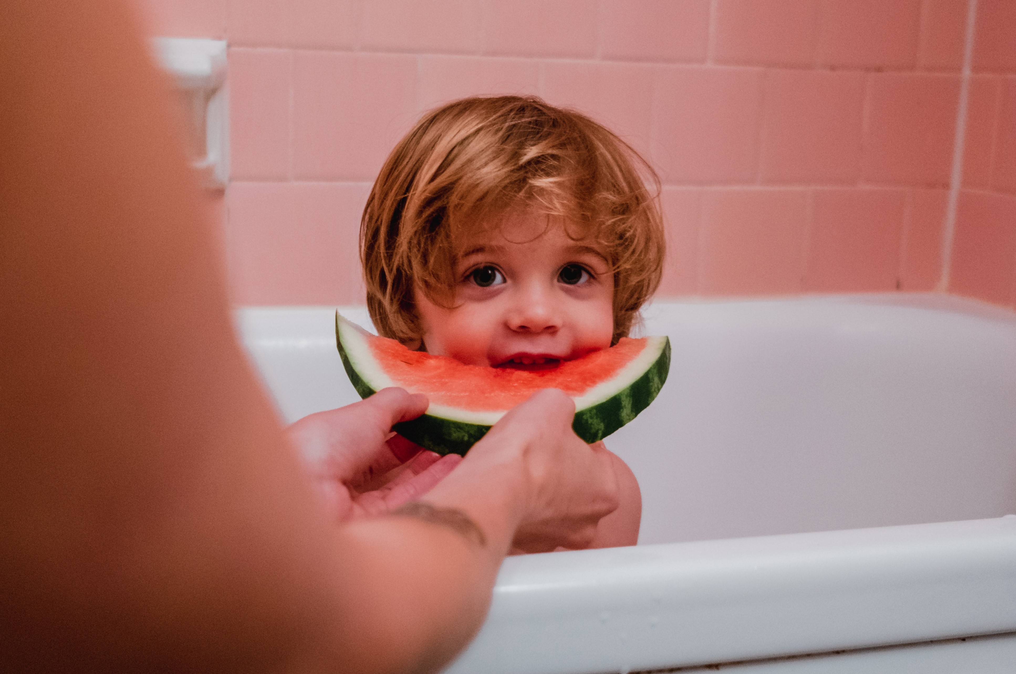Alimentação na infância pode impactar saúde pelo resto da vida (Foto: Kyle Nieber / Unsplash)