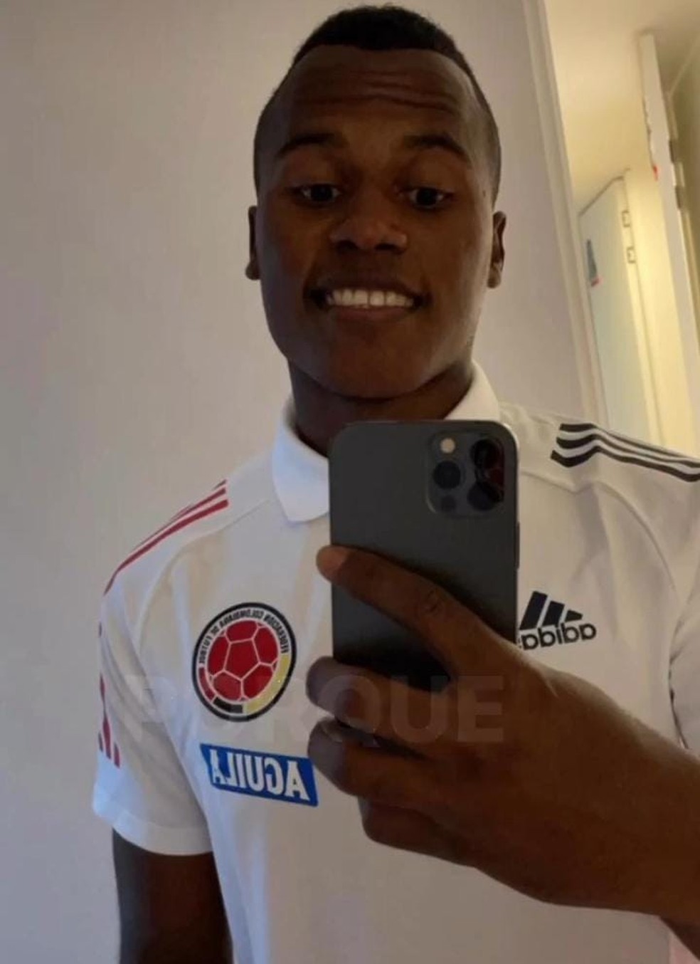 Arias já tinha sido convocado antes, mas apenas para período de treinos — Foto: Divulgação / Instagram