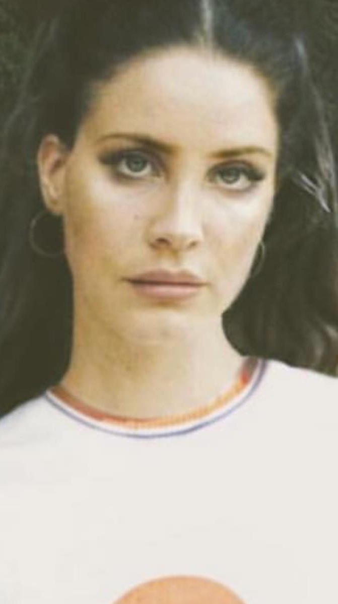 Lana Del Rey Faz 36 Anos Confira Curiosidades Da Cantora Famosos Gshow