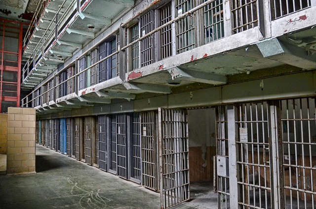 Local onde ficavam os presos na Moundsville, nos EUA (Foto: Reprodução)
