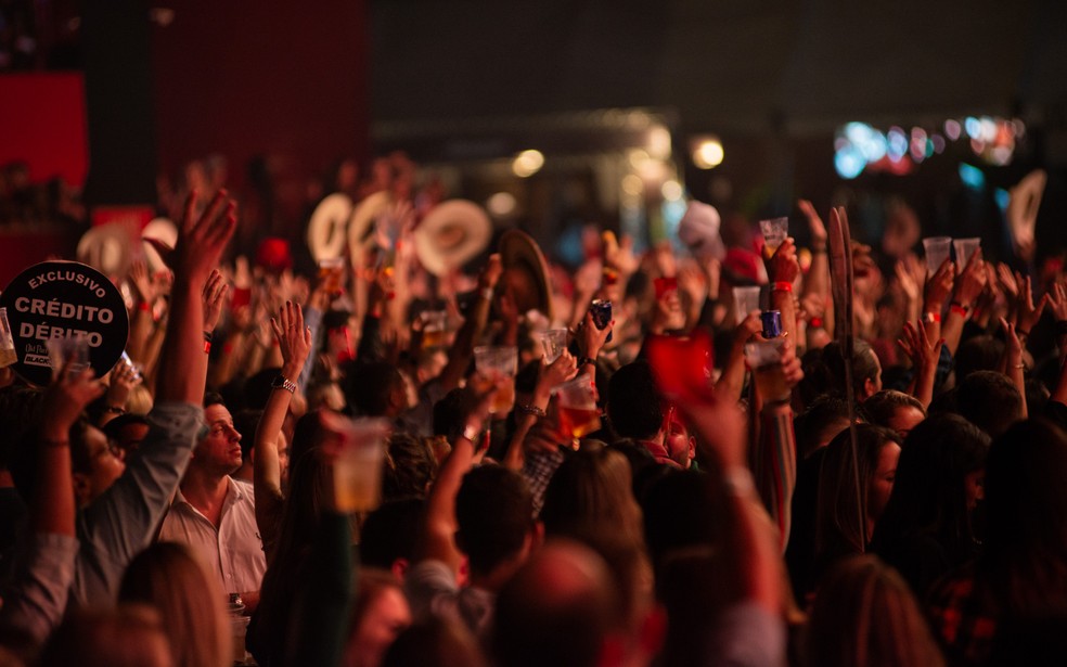P&uacute;blico vibra com show de Matheus e Kauan no Ribeir&atilde;o Rodeo Music 2019, em Ribeir&atilde;o Preto, SP &mdash; Foto: &Eacute;rico Andrade/G1