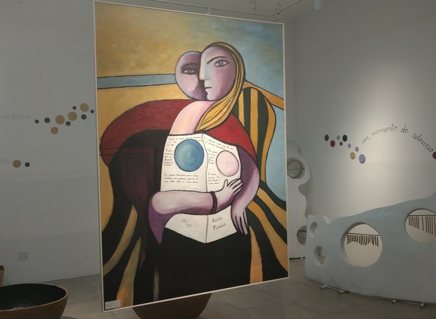 Sala das Esfeas, com releituras de Picasso (Foto: Vanessa Lima/ Crescer)