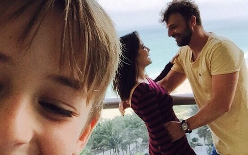 Filho de Cássio Reis tira selfie e mostra o pai com ...