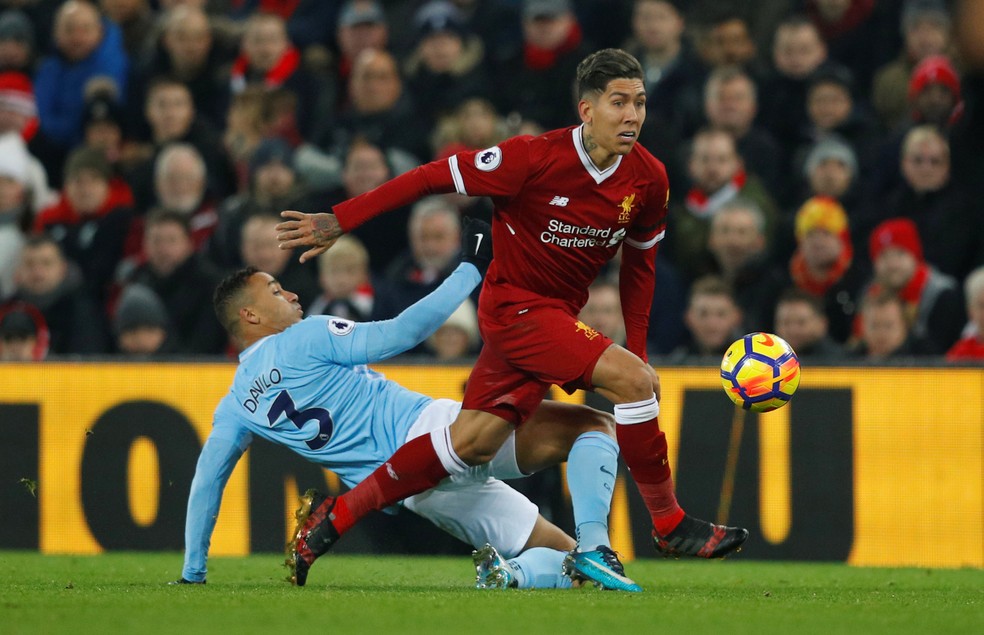 Danilo sofreu com o Liverpool de Firmino (Foto: Reurers)