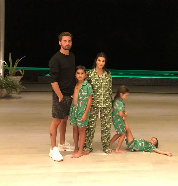 Scott Disick, Kourtney Kardashian e filhos (Foto: Reprodução/Instagram)