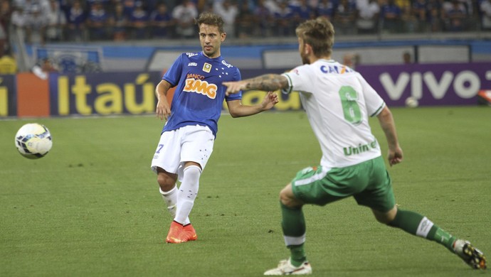 Éverton Ribeiro volta para ajudar o Cruzeiro a reencontrar os gols