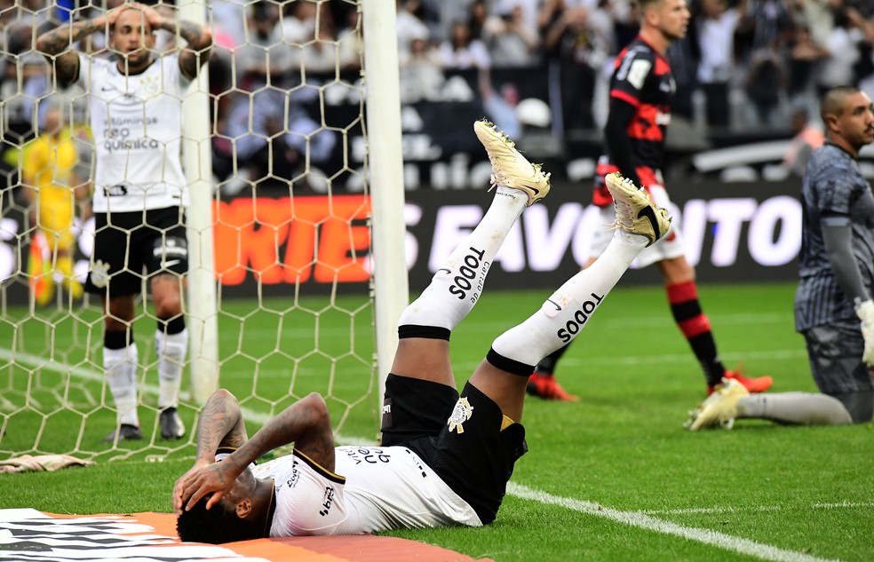 Corinthians sendo eliminado pelo Ituano no Campeonato Paulista — Foto: Marcos Ribolli