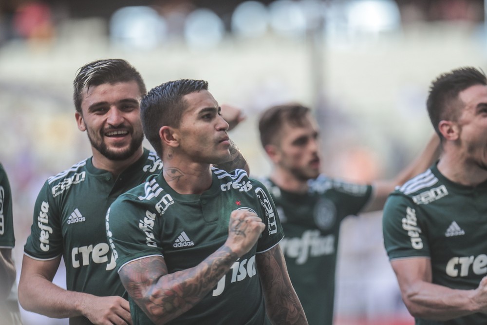 Atuações do Palmeiras: Dudu vai bem, mas defesa bate cabeça contra o Ceará