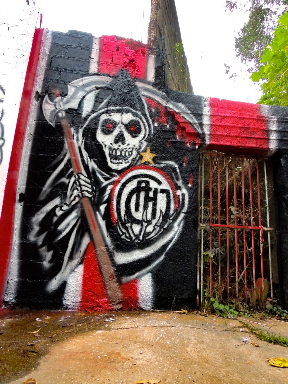 Símbolo do Chacarita ficou pronto depois do sorteio da Sul-Americana — Foto: Divulgação