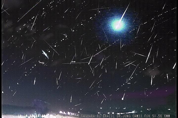 Chuva de meteoros: saiba como ver o fenÃ´meno na noite desta quinta-feira