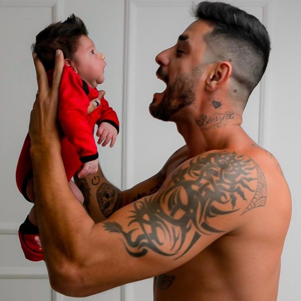 Ensaio newborn de Enrico, filho de Fran e Diego Grossi (Foto: Divulgação/@studio_patriciadifiori)