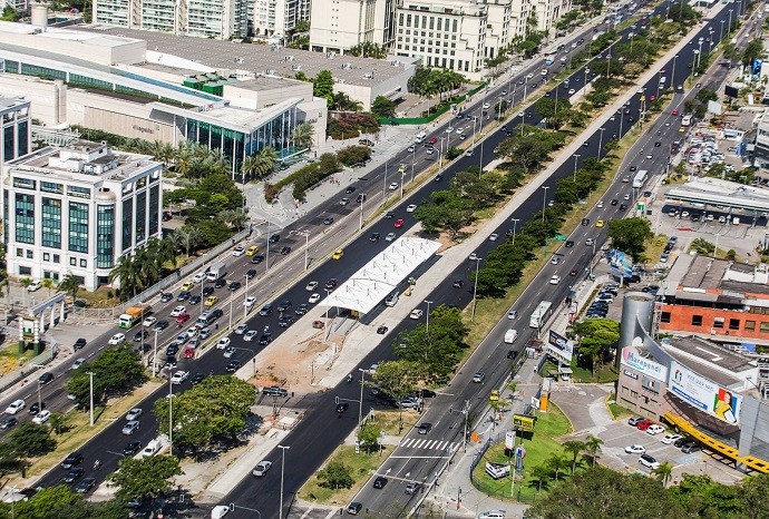 O corredor BRT Transoeste vai alimentar os deslocamentos até o Parque Olímpico (Foto: Prefeitura do Rio)