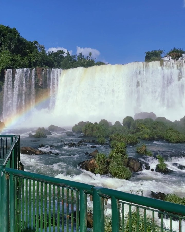 Marcella Rica mostra paisagem das Cataratas do Iguaçu (Foto: Reprodução/Instagram)