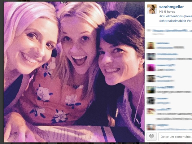 Sarah Michelle Gellar, Reese Witherspoon e Selma Blair fazem selfie em encontro 16 anos após 'Segundas intenções' (Foto: Reprodução/Instagram)