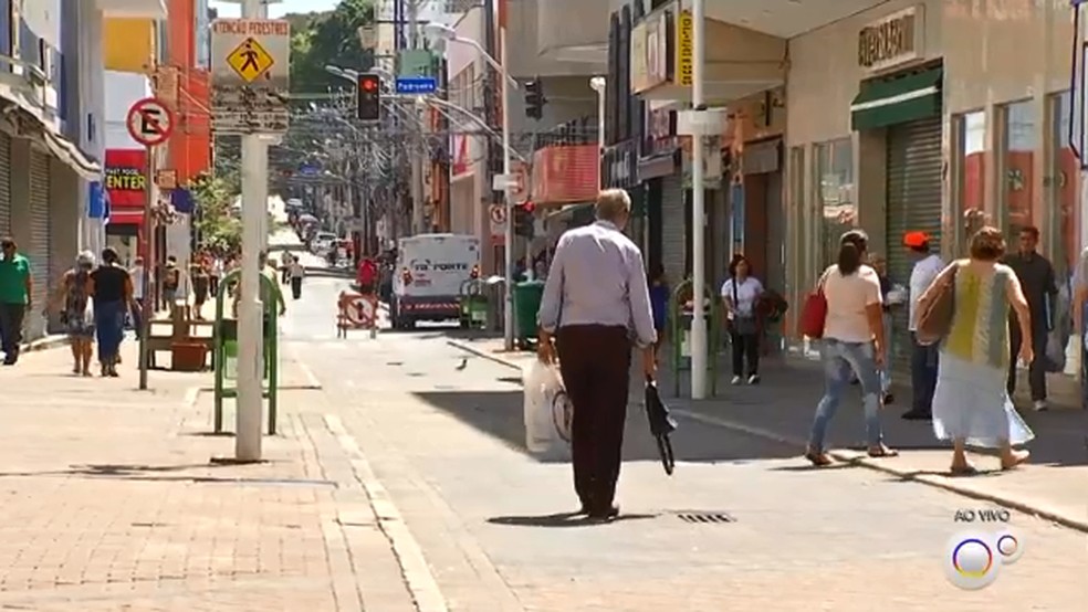 Dia dos Pais deve marcar retomada do com&eacute;rcio em Jundia&iacute;, dizem entidades &mdash; Foto: Reprodu&ccedil;&atilde;o/TV TEM