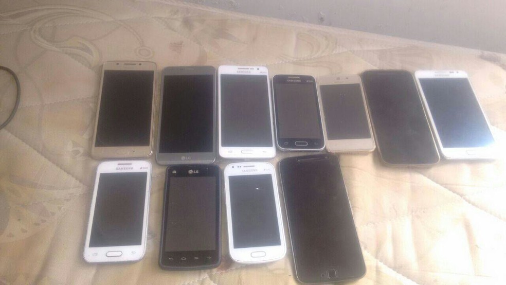Celulares roubados eram utilizados para financiar a compra de armas  (Foto: Divulgação/ Polícia Civil)