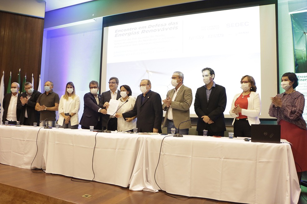 Governo lança plataforma do Atlas Eólico e Solar do RN — Foto: Elisa Elsie