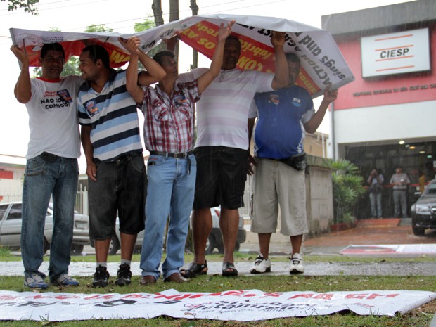 Acordo entre GM e sindicato possibilita corte de 650 funcionários (Foto: Carlos Santos/G1)