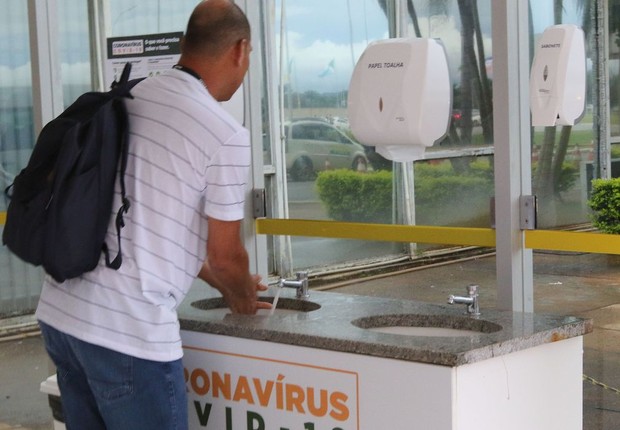 Lavar as mãos é a  forma mais eficaz de prevenir o coronavírus (Foto: Fabio Rodrigues Pozzebom/ Agência Brasil)