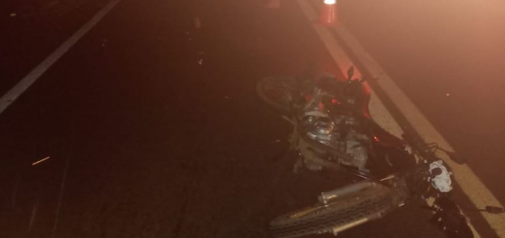 Colis&atilde;o envolvendo duas motos deixa v&iacute;tima fatal e outro ferido na SP-215 em Descalvado &mdash; Foto: Arquivo Pessoal
