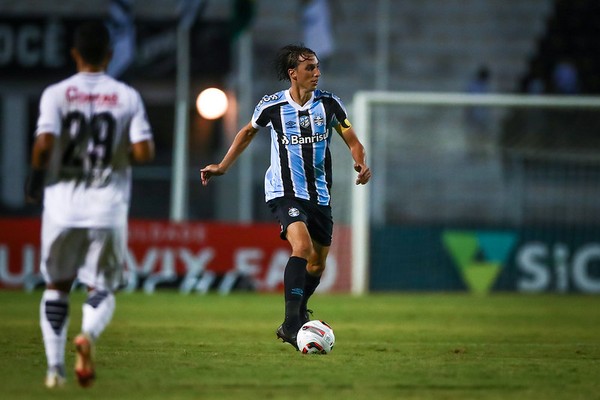 Geromel, zagueiro e capitão do Grêmio (Foto: Lucas Uebel/Gremio FBPA)