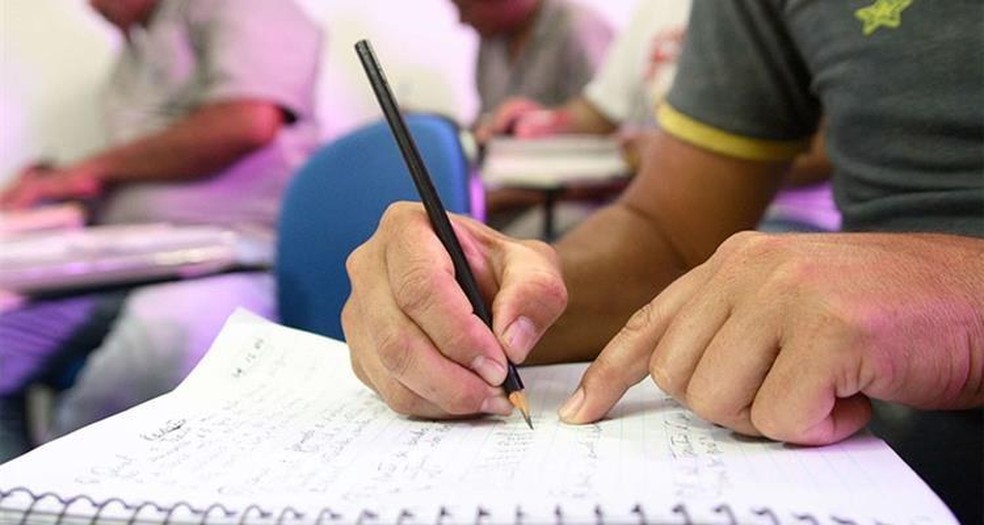 Sesc abre inscrições de vagas gratuitas para Educação de Jovens e Adultos em nove cidades do Ceará — Foto: Divulgação/Prefeitura Araraquara