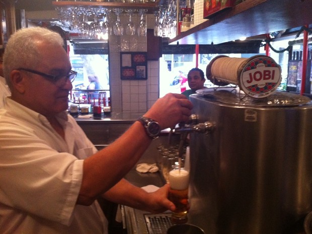 O chope do Jobi já foi premiado em diversos guias de bares do Rio (Foto: Guilherme Brito / G1)