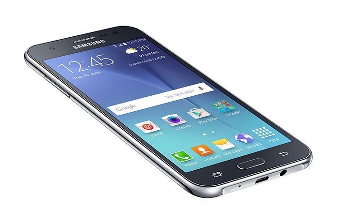Galaxy J5 tem uma teal de melhor qualidade (Foto: Divulgação/Samsung)