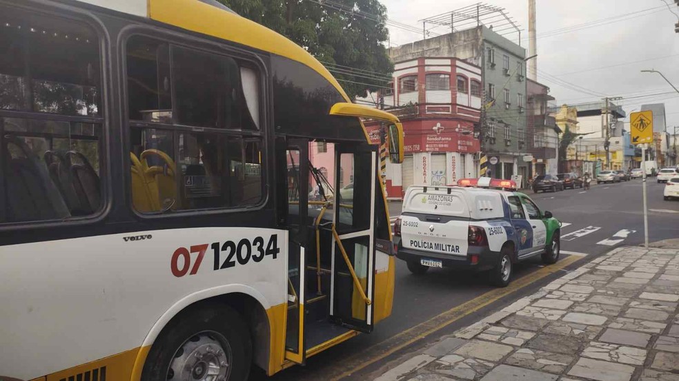 Ônibus coletivo é furtado de terminal em Manaus — Foto: Divulgação