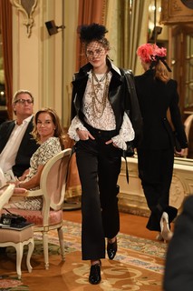 Desfile da coleção de Métiers d'Art da Chanel