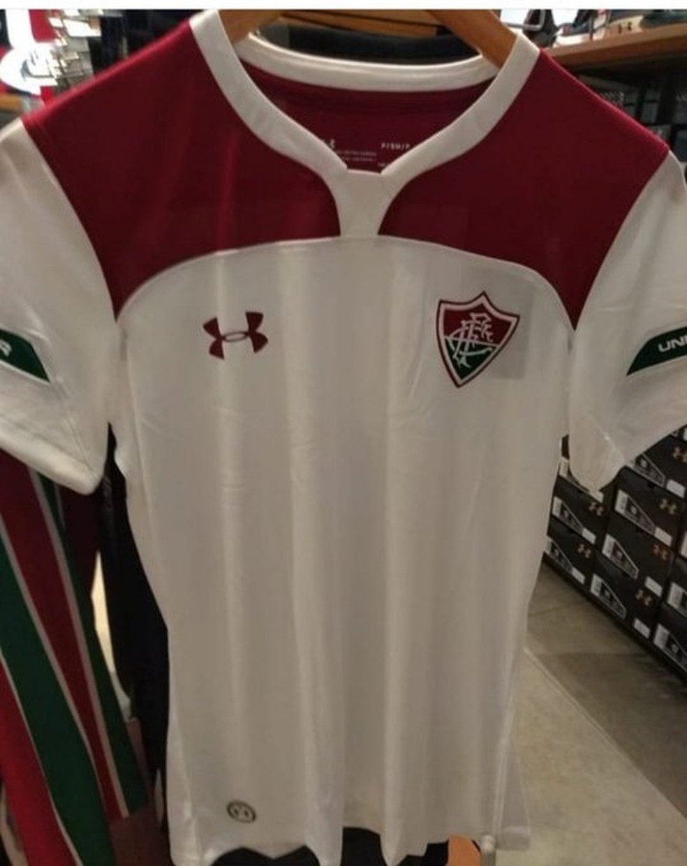 Imagem da nova camisa branca do Fluminense — Foto: Reprodução