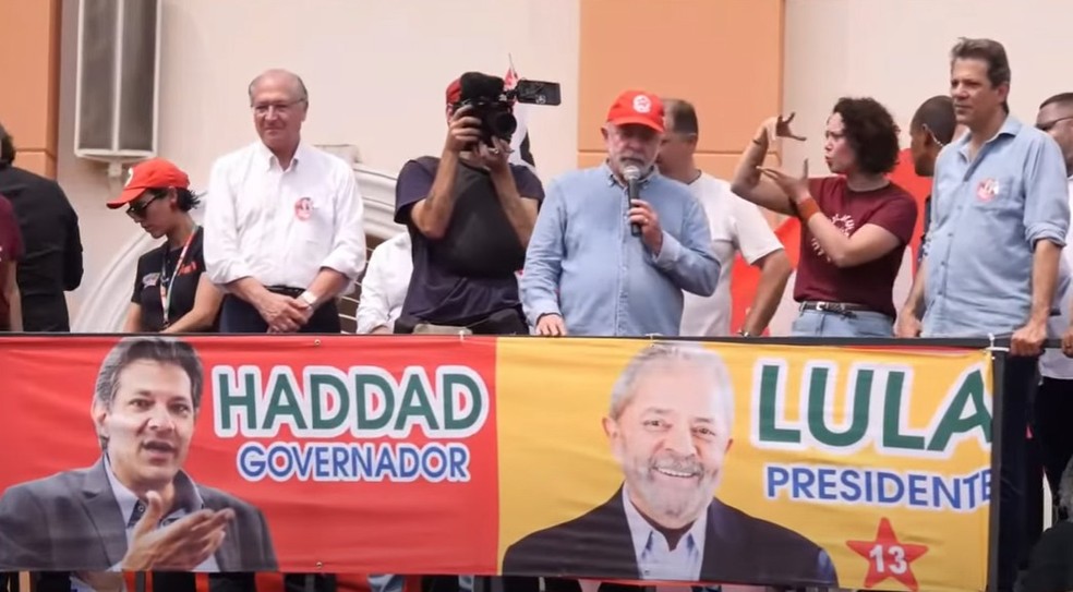 Lula, Alckmin e Fernando Haddad participaram de ato em São Bernardo do Campo (SP) — Foto: Reprodução/YouTube