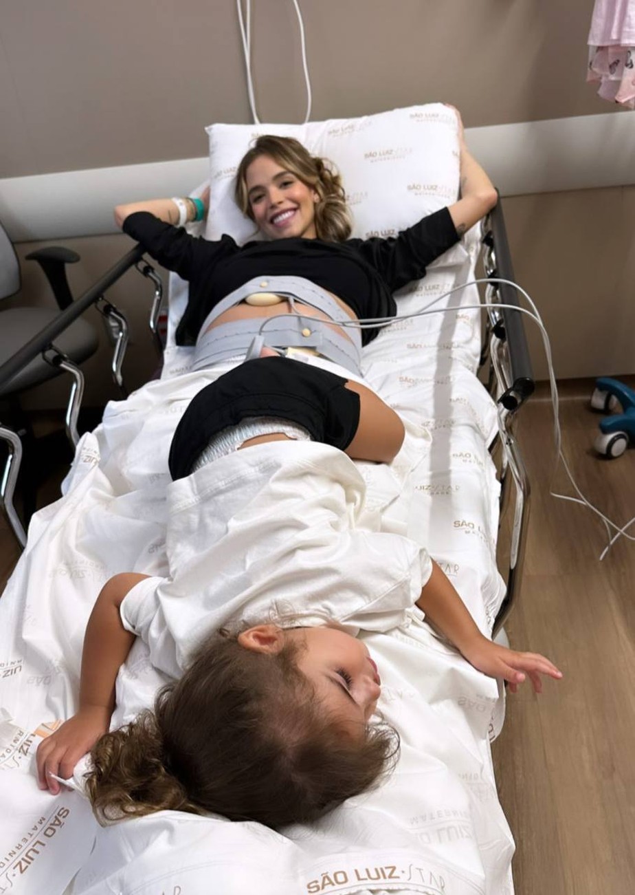 Carol Dias dá à luz Sarah, segunda filha com Kaká
