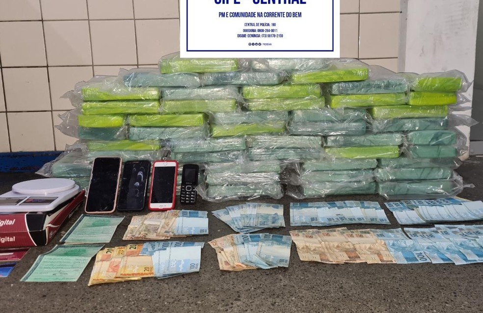 Ação apreendeu 50 kg de cocaína — Foto: Divulgação/SSP