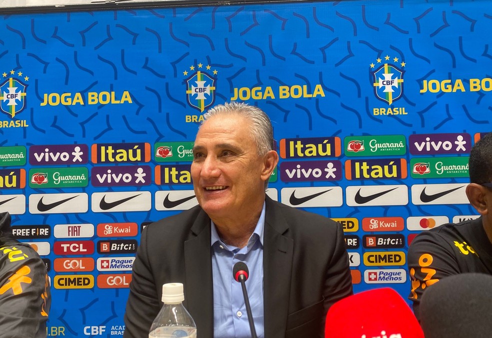 Tite em coletiva após Japão 0 x 1 Brasil — Foto: Bruno Cassucci